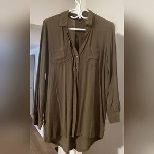 Velvet Heart | Long Sleeve Button Down Shirt | Green Olive | Size S